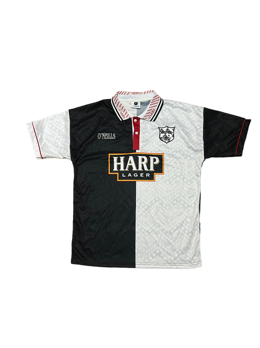 AA Dundalk Black & White